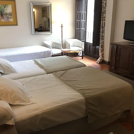 De Otel Ávila